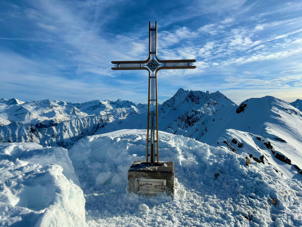 NAF_Gipfelkreuz-Zwölfer_2